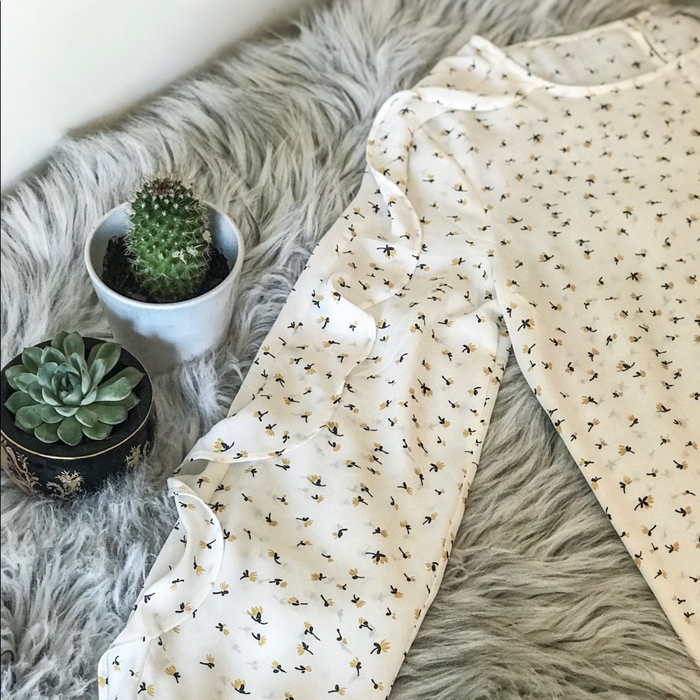 ✰ LOFT Floral Longsleeved Blouse ✰
